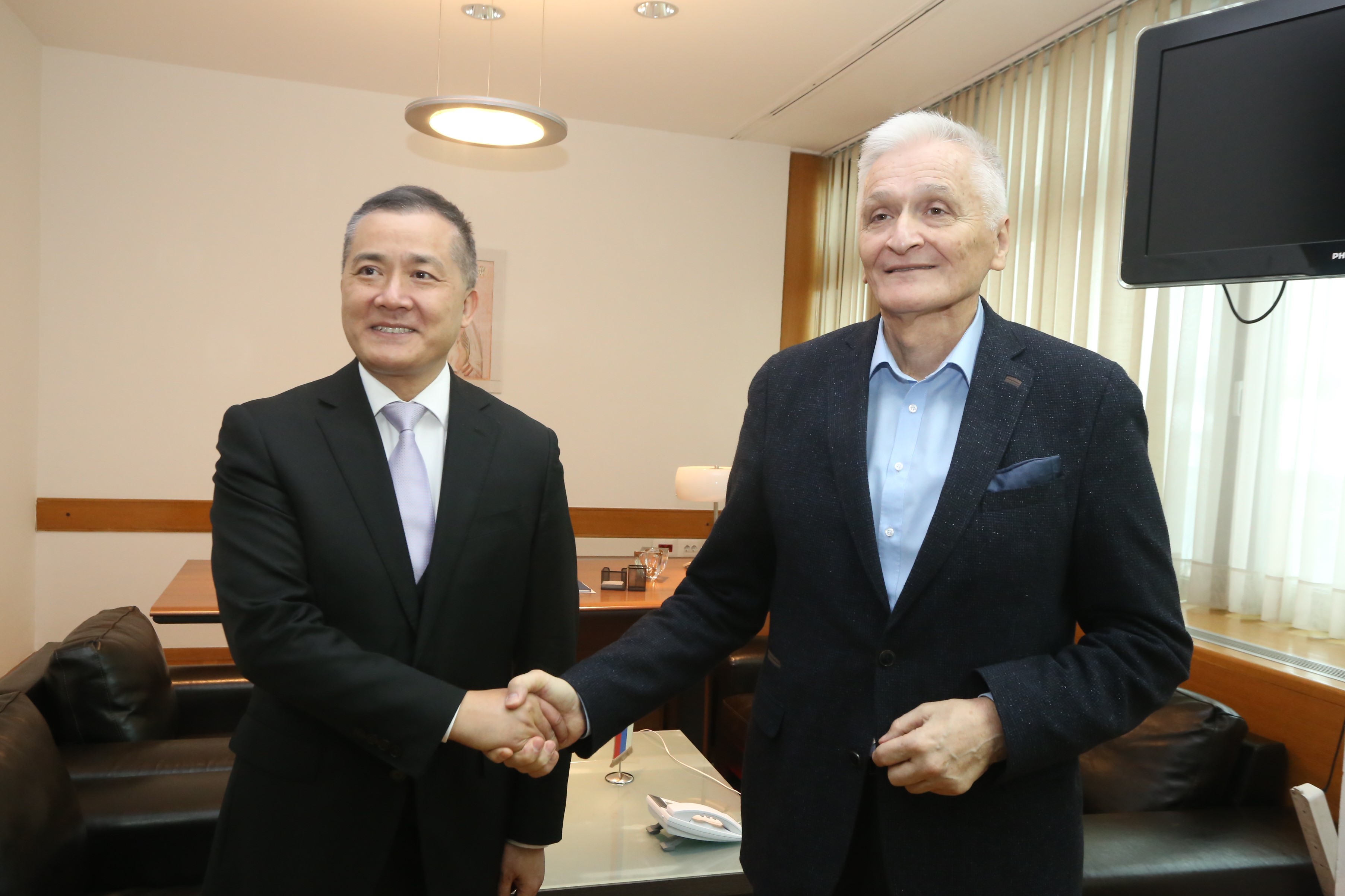 Speaker of the House of Peoples of the PABiH Dr. Nikola Špirić spoke with the Ambassador of the People's Republic of China to Bosnia and Herzegovina